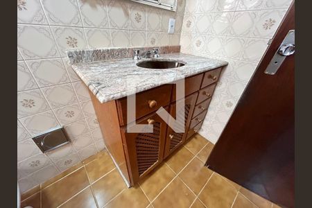 Casa à venda com 240m², 3 quartos e 4 vagas Casa à venda com 240m², 3 quartos e 4 vagasBanheiro da Suíte