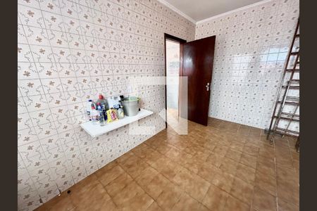 Casa à venda com 240m², 3 quartos e 4 vagas Casa à venda com 240m², 3 quartos e 4 vagasLavanderia