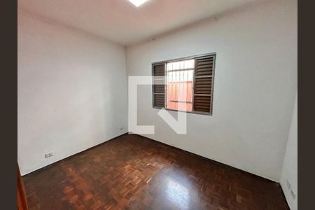 Casa à venda com 240m², 3 quartos e 4 vagas Casa à venda com 240m², 3 quartos e 4 vagasQuarto 2