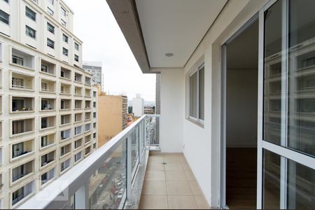 Studio para alugar com 34m², 1 quarto e 1 vaga Studio para alugar com 34m², 1 quarto e 1 vagaSacada