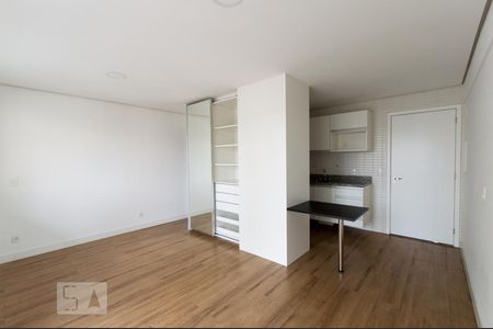 Studio para alugar com 34m², 1 quarto e 1 vaga Studio para alugar com 34m², 1 quarto e 1 vagaSala