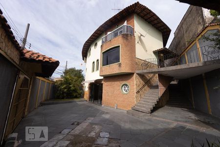 Fachada de casa à venda com 4 quartos, 430m² em Jardim Haia do Carrão, São Paulo