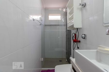 Banheiro de apartamento para alugar com 2 quartos, 55m² em Vila Uberabinha, São Paulo