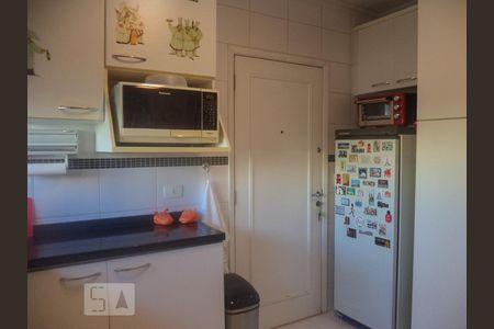 Apartamento à venda com 115m², 3 quartos e 2 vagas Apartamento à venda com 115m², 3 quartos e 2 vagasCozinha