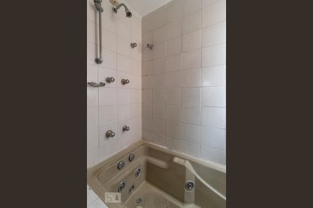 Apartamento para alugar com 156m², 4 quartos e 2 vagasBanheiro