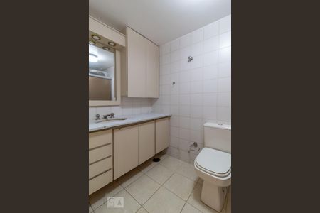 Apartamento para alugar com 156m², 4 quartos e 2 vagasBanheiro