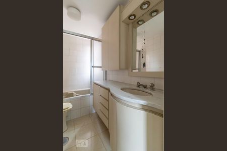 Apartamento para alugar com 156m², 4 quartos e 2 vagasBanheiro