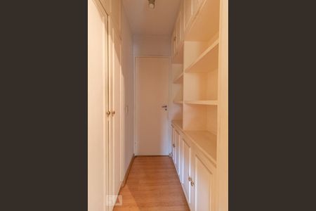 Apartamento para alugar com 156m², 4 quartos e 2 vagasDespensa