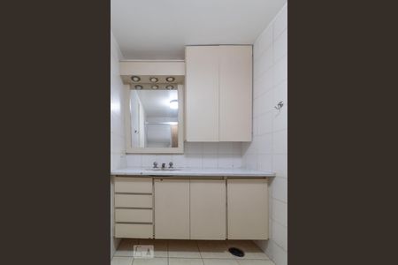 Apartamento para alugar com 156m², 4 quartos e 2 vagasBanheiro