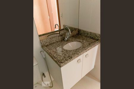 Banheiro Social de apartamento para alugar com 2 quartos, 69m² em Freguesia (jacarepaguá), Rio de Janeiro