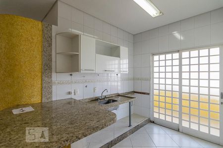 Cozinha de casa à venda com 2 quartos, 66m² em Vila Alto de Santo André, Santo André