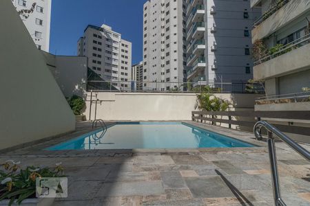 Apartamento à venda com 120m², 3 quartos e 2 vagasÁrea comum - Piscina