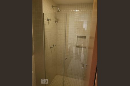 Banheiro de apartamento à venda com 1 quarto, 37m² em Jacarepaguá, Rio de Janeiro