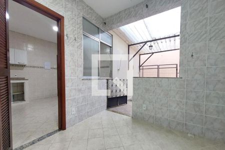 Casa de condomínio para alugar com 100m², 3 quartos e sem vagaÁREA DE SERVIÇO