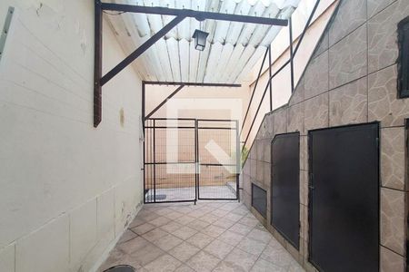 Casa de condomínio para alugar com 100m², 3 quartos e sem vagaQUINTAL