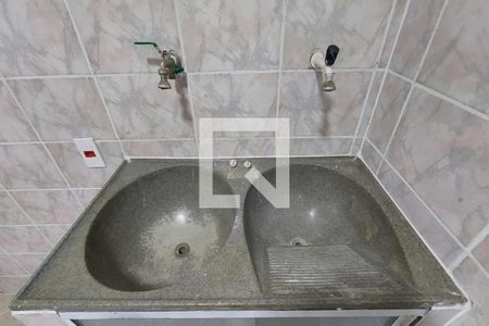 Casa de condomínio para alugar com 100m², 3 quartos e sem vagaÁREA DE SERVIÇO