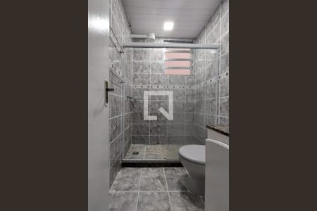 Casa de condomínio para alugar com 100m², 3 quartos e sem vagaBANHEIRO SUÍTE