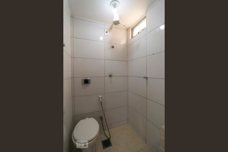 Banheiro Social de apartamento à venda com 2 quartos, 60m² em Setor Bueno, Goiânia