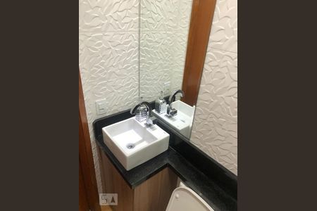 Apartamento para alugar com 90m², 2 quartos e 1 vaga Apartamento para alugar com 90m², 2 quartos e 1 vagaBanheiro