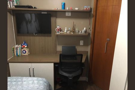 Dormitório de apartamento para alugar com 2 quartos, 90m² em Vila Scarpelli, Santo André