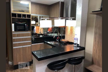 Sala de apartamento para alugar com 2 quartos, 90m² em Vila Scarpelli, Santo André
