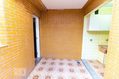Casa de condomínio à venda com 230m², 3 quartos e 2 vagasÁrea de Serviço