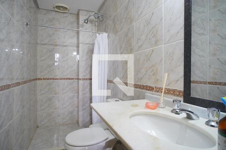 Casa de condomínio à venda com 250m², 4 quartos e 2 vagasBanheiro Corredor