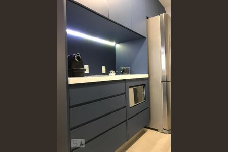 Cozinha de apartamento para alugar com 2 quartos, 121m² em Pinheiros, São Paulo
