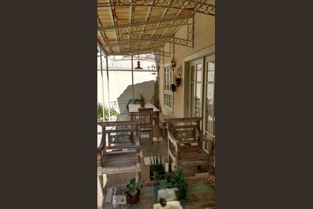 Casa de condomínio à venda com 500m², 4 quartos e 6 vagasQuintal