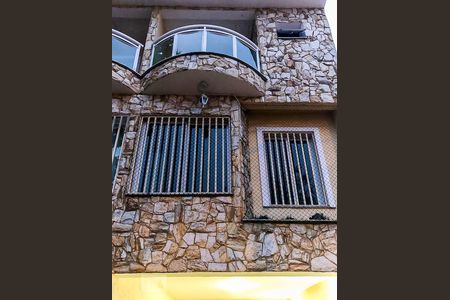 Casa à venda com 135m², 3 quartos e 2 vagasFachada