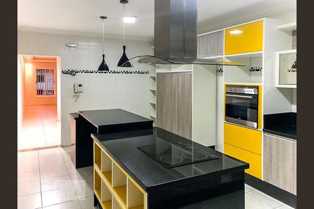 Casa à venda com 135m², 3 quartos e 2 vagasCozinha