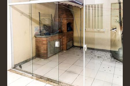 Casa à venda com 135m², 3 quartos e 2 vagasChurrasqueira