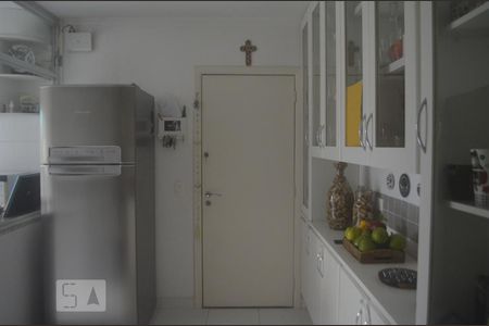 Apartamento à venda com 120m², 3 quartos e 2 vagasCozinha