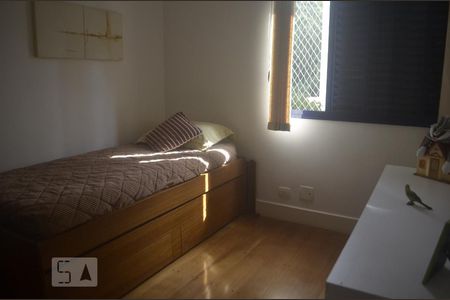 Apartamento à venda com 120m², 3 quartos e 2 vagasQuarto