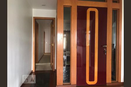 Apartamento à venda com 239m², 3 quartos e 4 vagasDetalhe Sala