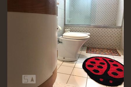 Apartamento à venda com 239m², 3 quartos e 4 vagasBanheiro