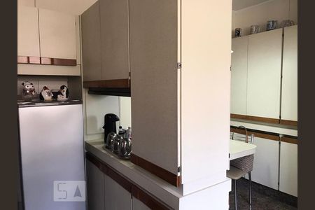 Apartamento à venda com 239m², 3 quartos e 4 vagasCozinha