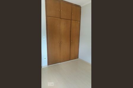 Quarto de apartamento à venda com 3 quartos, 96m² em Vila Industrial, Campinas