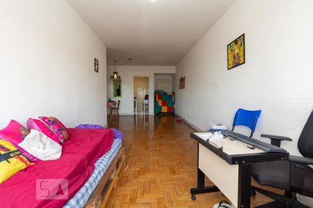 Apartamento à venda com 100m², 2 quartos e sem vagaSala