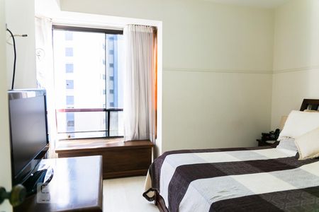 Apartamento à venda com 111m², 3 quartos e 3 vagas Apartamento à venda com 111m², 3 quartos e 3 vagasSuíte