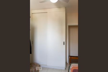 Apartamento à venda com 111m², 3 quartos e 3 vagas Apartamento à venda com 111m², 3 quartos e 3 vagasQuarto