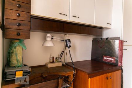 Apartamento à venda com 111m², 3 quartos e 3 vagas Apartamento à venda com 111m², 3 quartos e 3 vagasQuarto de Serviço