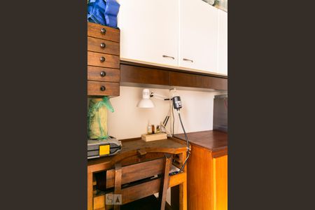 Apartamento à venda com 111m², 3 quartos e 3 vagas Apartamento à venda com 111m², 3 quartos e 3 vagasQuarto de Serviço