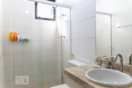 Apartamento à venda com 111m², 3 quartos e 3 vagas Apartamento à venda com 111m², 3 quartos e 3 vagasBanheiro