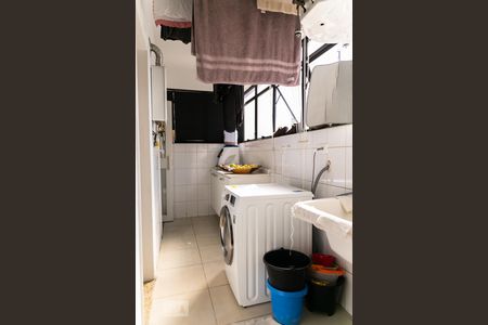 Apartamento à venda com 111m², 3 quartos e 3 vagas Apartamento à venda com 111m², 3 quartos e 3 vagasÁrea de Serviço