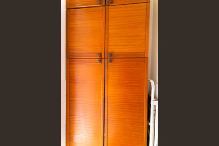 Apartamento à venda com 111m², 3 quartos e 3 vagas Apartamento à venda com 111m², 3 quartos e 3 vagasÁrea de Serviço Armários