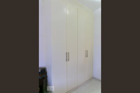 Apartamento à venda com 111m², 3 quartos e 3 vagas Apartamento à venda com 111m², 3 quartos e 3 vagasCloset da Suíte