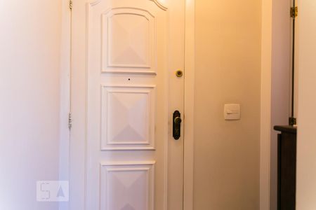 Hall de Entrada de apartamento à venda com 3 quartos, 111m² em Vila Mariana, São Paulo