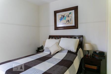 Apartamento à venda com 111m², 3 quartos e 3 vagas Apartamento à venda com 111m², 3 quartos e 3 vagasSuíte