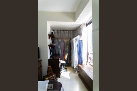 Apartamento à venda com 111m², 3 quartos e 3 vagas Apartamento à venda com 111m², 3 quartos e 3 vagasSuíte